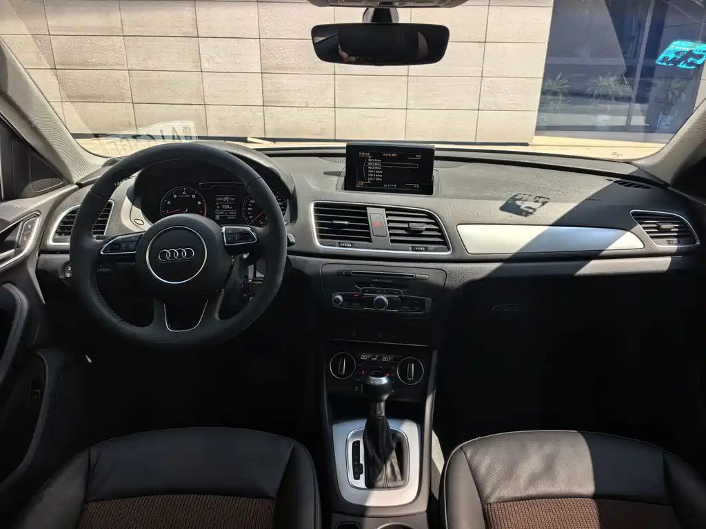 Audi Q3 — миниатюра 9