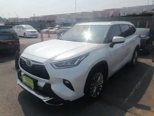 2023 Toyota Kluger