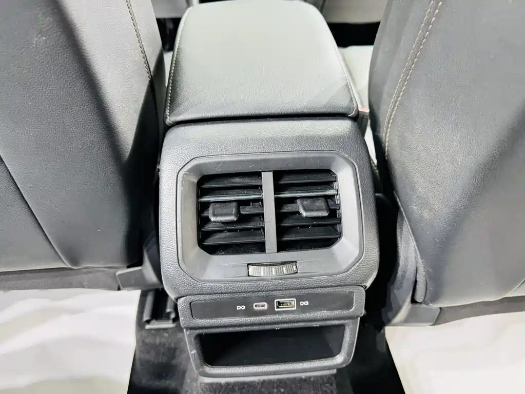 Volkswagen Tharu — миниатюра 13