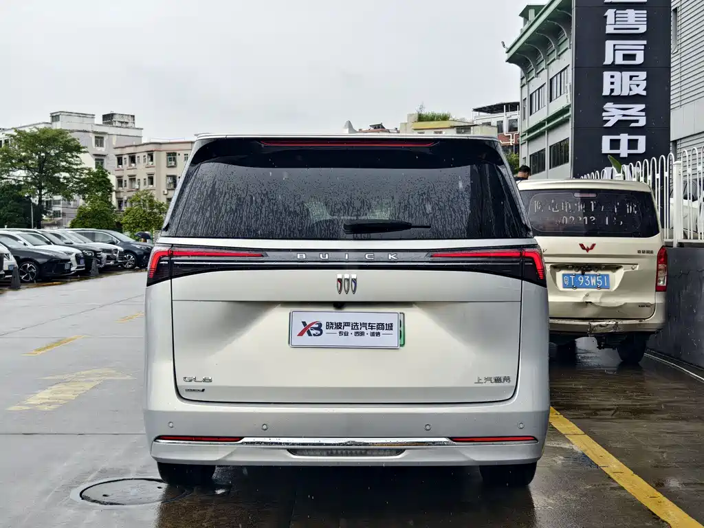 Buick GL8 2025 Premium
