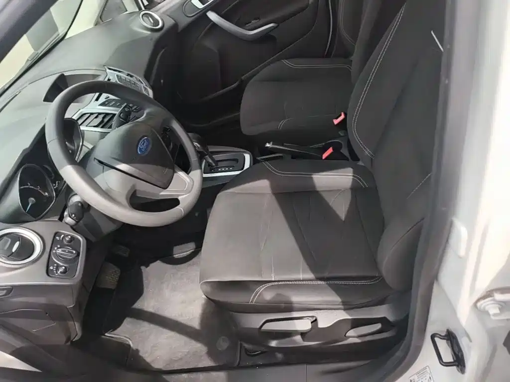 Ford Fiesta — миниатюра 15