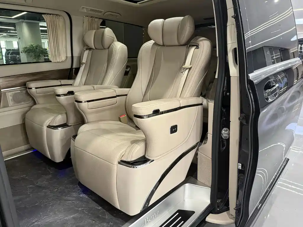 Mercedes-Benz V-Class — миниатюра 6