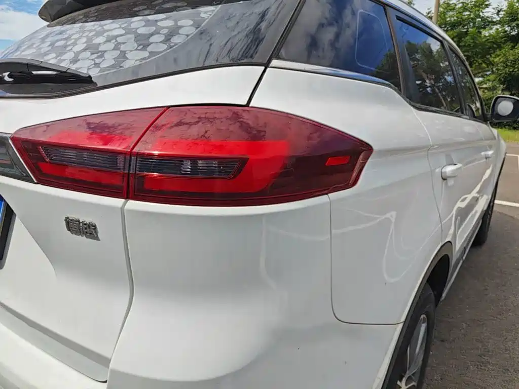 Geely Boyue — миниатюра 8