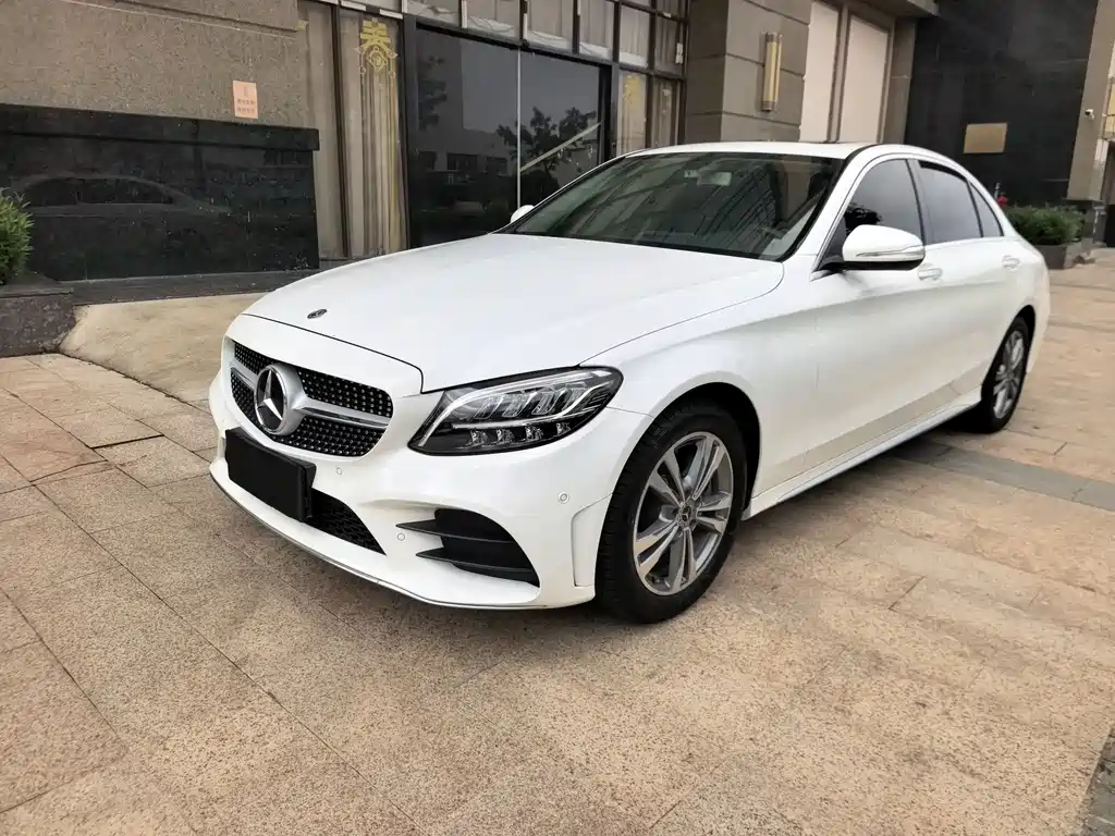 Mercedes-Benz C-Class 2019