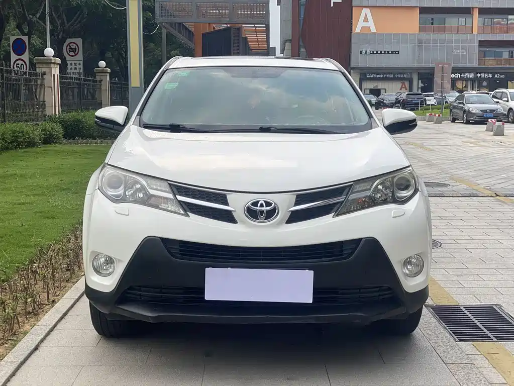 Toyota RAV4 2013 2.5L AT Elite