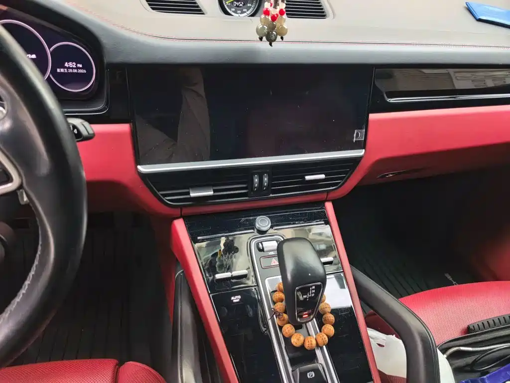 Porsche Cayenne Hybrid — миниатюра 14