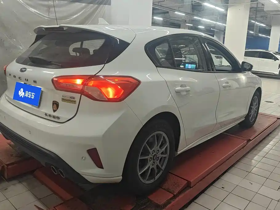 Ford Focus — миниатюра 3