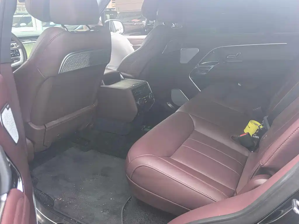 Land Rover Range Rover — миниатюра 3