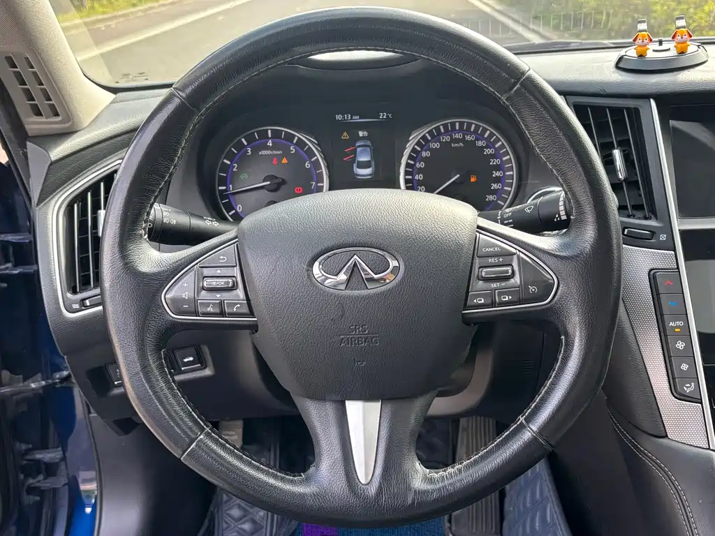 INFINITI Q50L