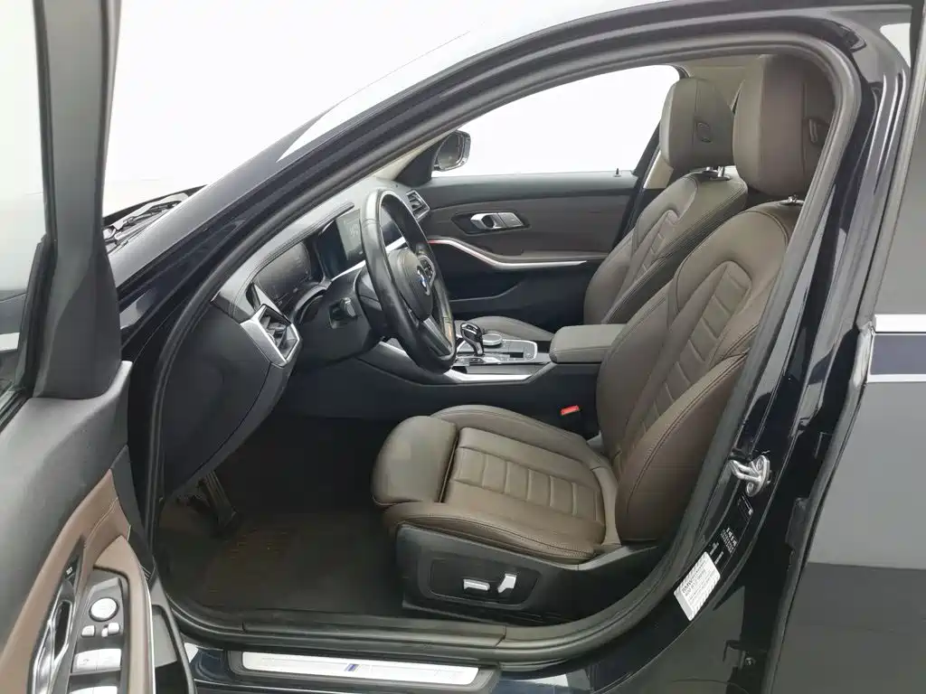 BMW 3 Series — миниатюра 10