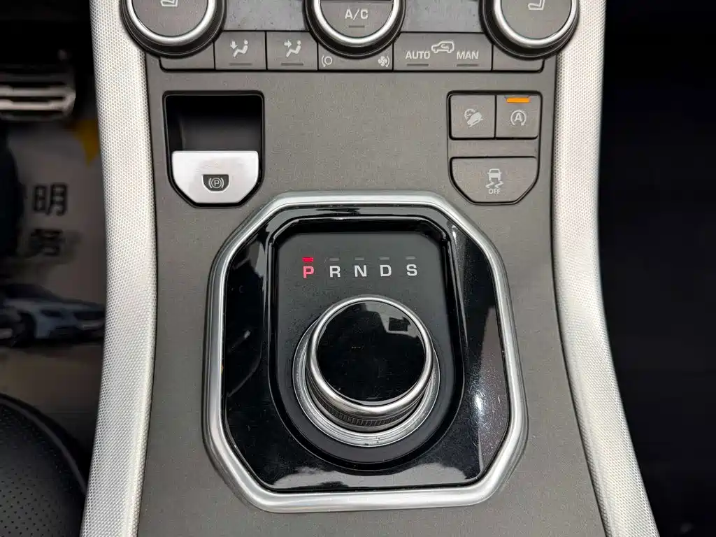 Land Rover Evoque (Import) — миниатюра 16