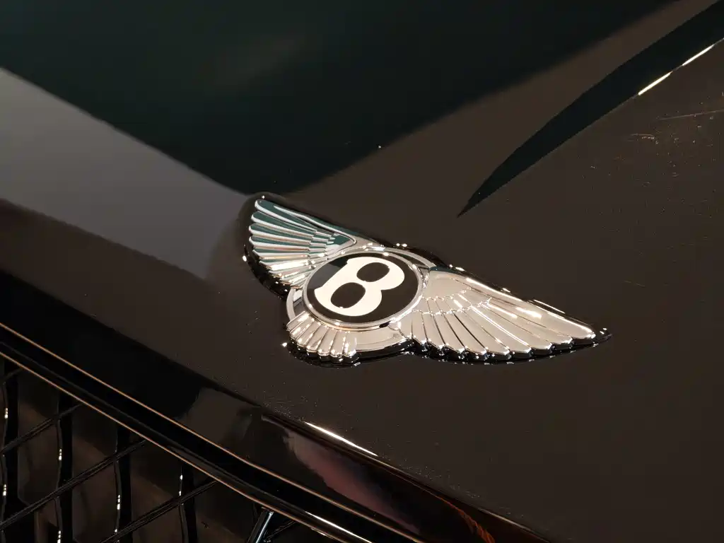Bentley Bentayga — миниатюра 11