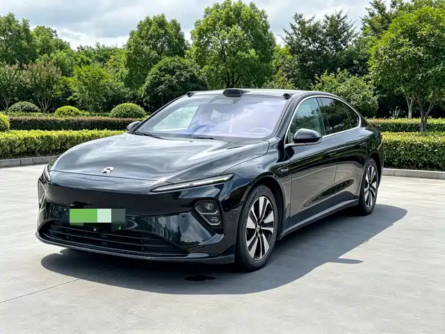 NIO ET7
