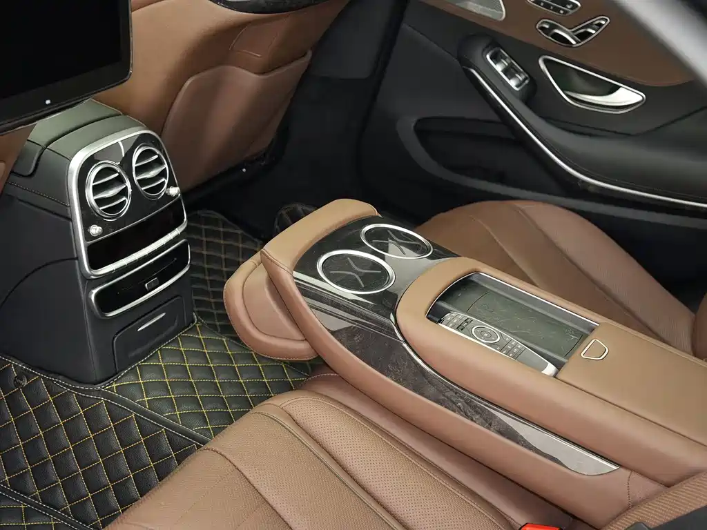 Mercedes-Benz S-Class — миниатюра 14