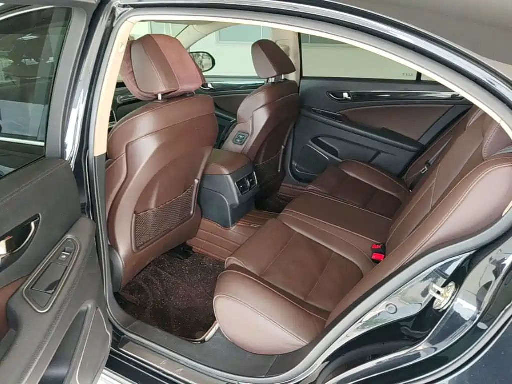 Hongqi Hongqi H7 — миниатюра 22