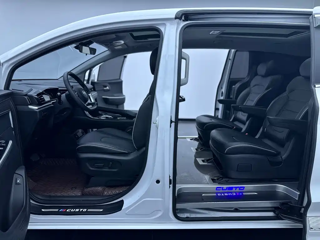 Hyundai Custo — миниатюра 24