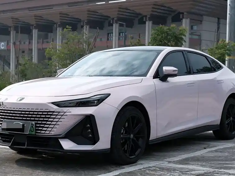Changan UNI-V iDD 2023