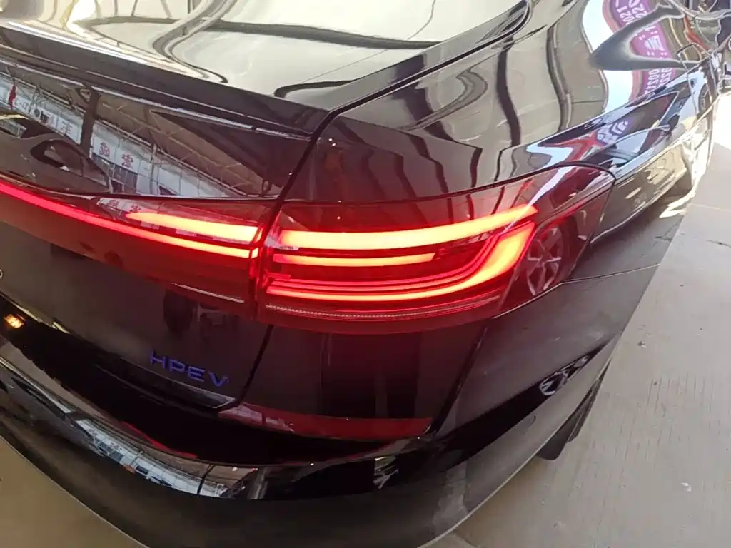 Volkswagen Passat PHEV — миниатюра 8