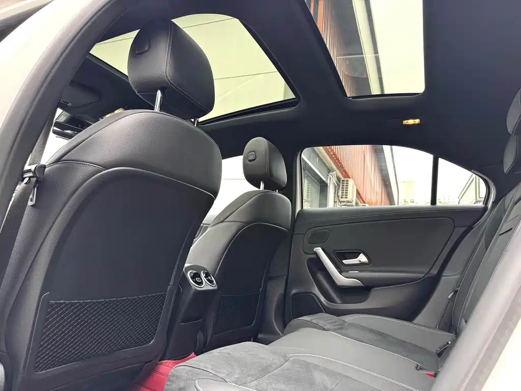 Mercedes-Benz A-Class — миниатюра 5