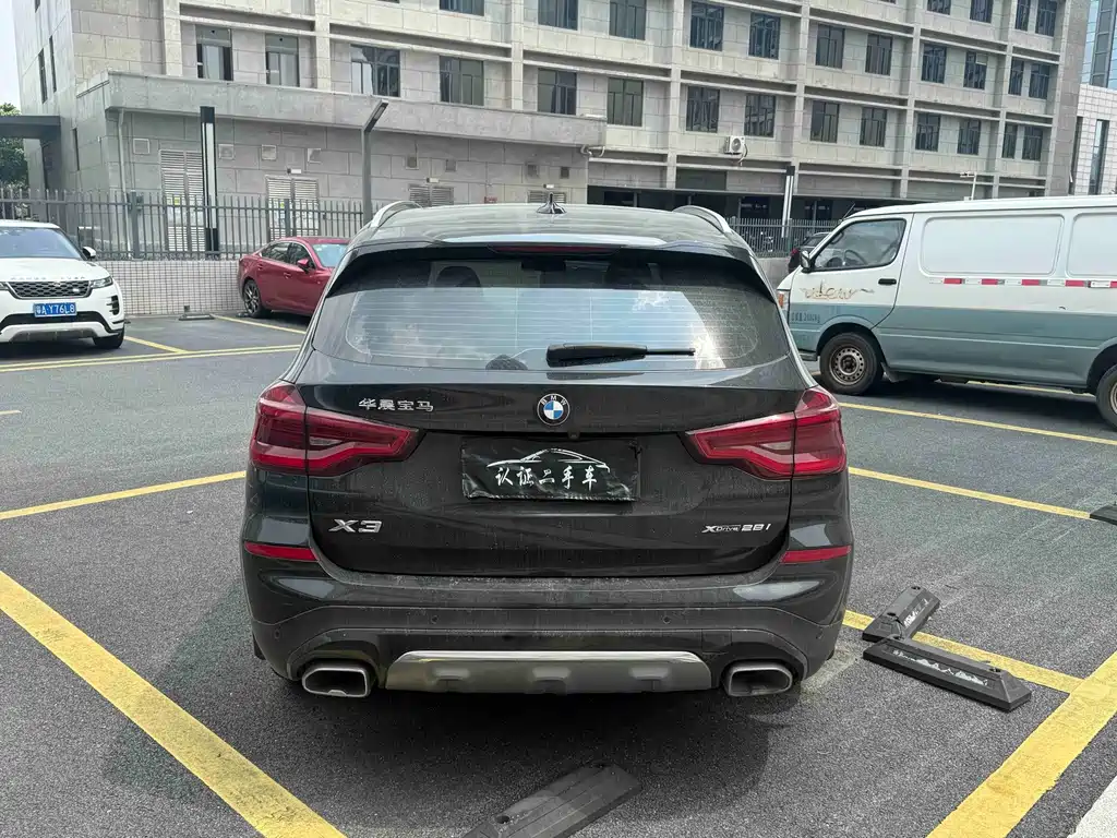 BMW X3 — миниатюра 6