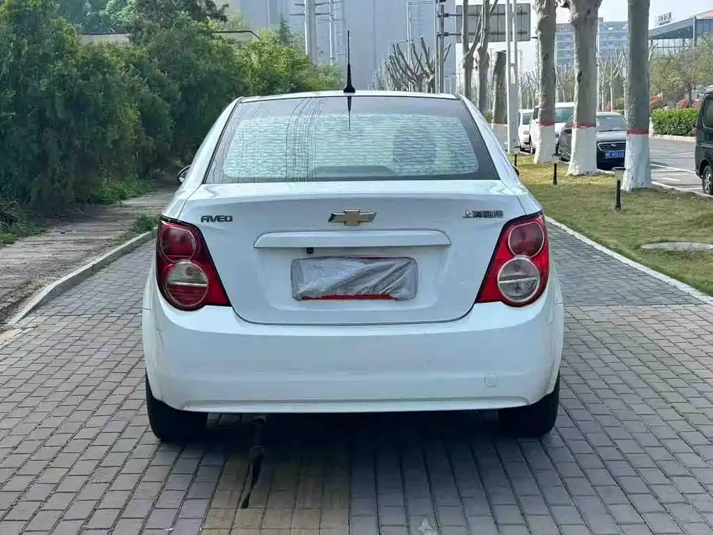 Chevrolet Aveo — миниатюра 9