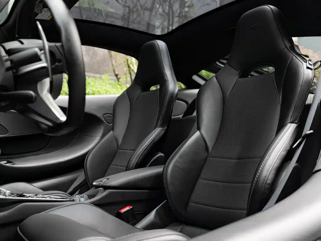 McLaren GT — миниатюра 13