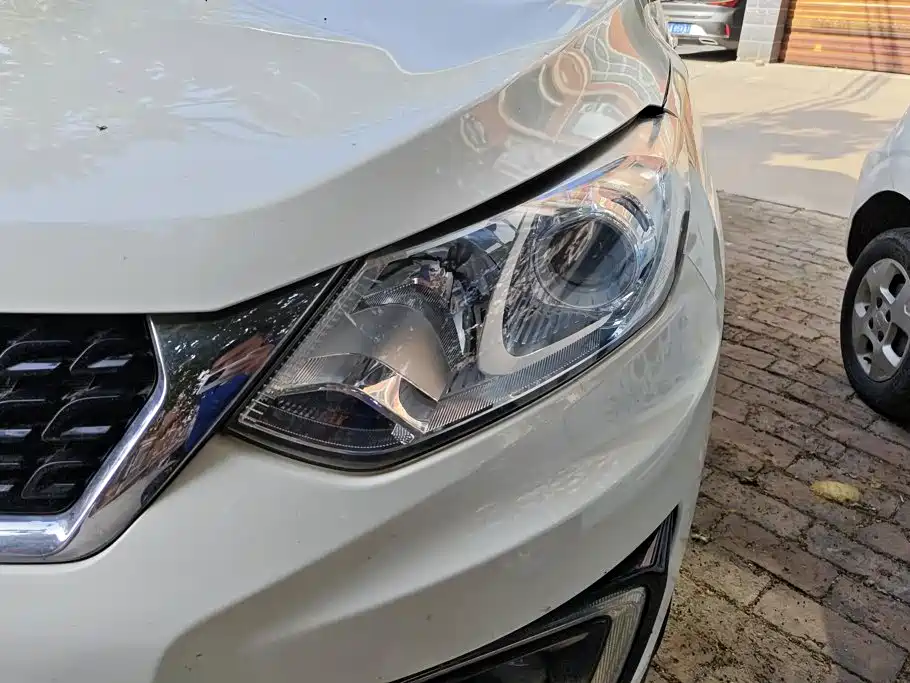 BAIC Senova X35 — миниатюра 5