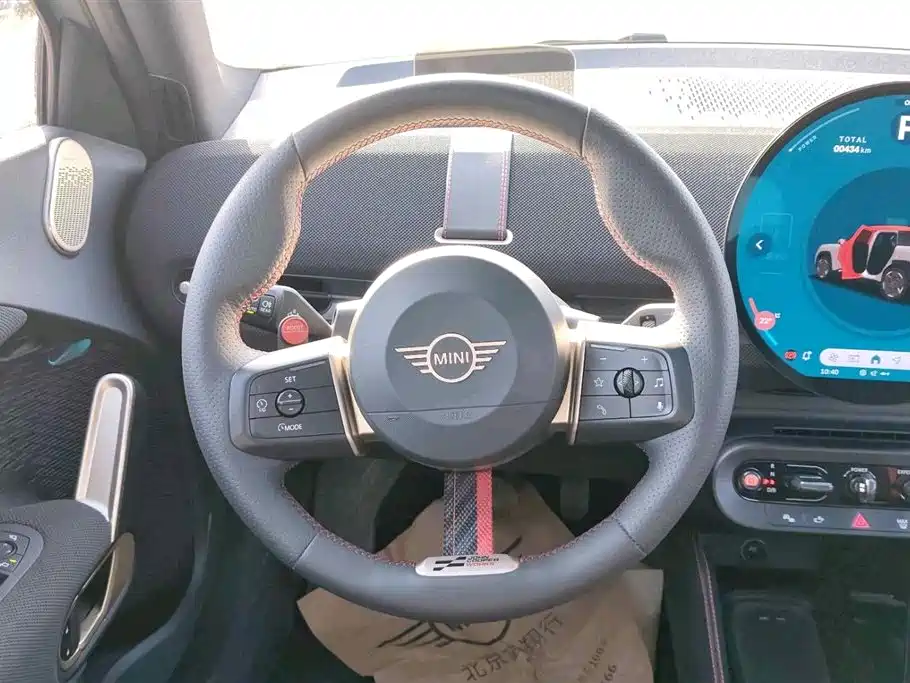 MINI ELECTRIC  JCW ACEMAN