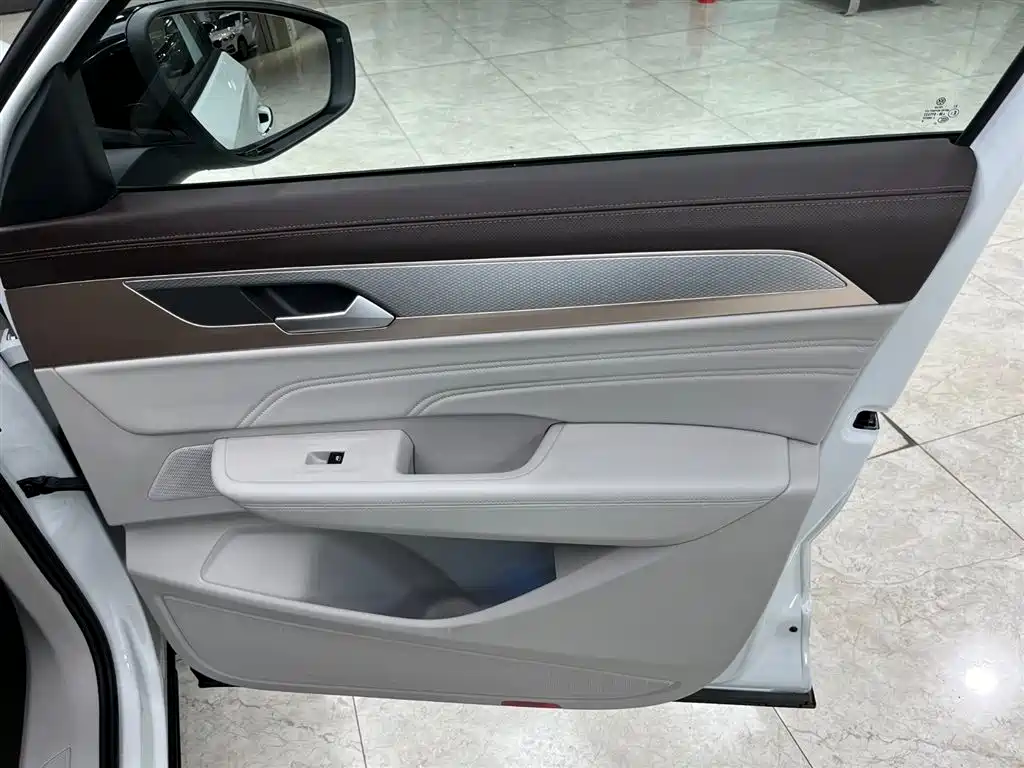 VOLKSWAGEN RANGE PATROL