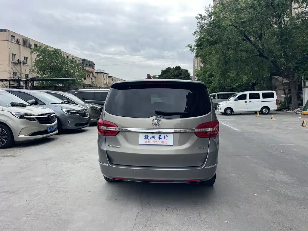 Buick GL8 2017 25S Luxury V