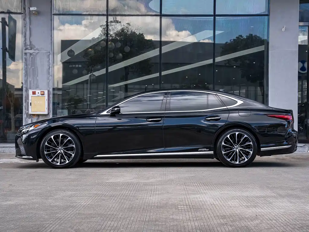 Lexus LS 2021 500h Executive