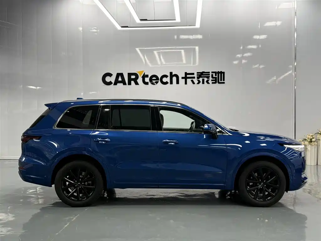 Li Auto ONE 2020 6 мест