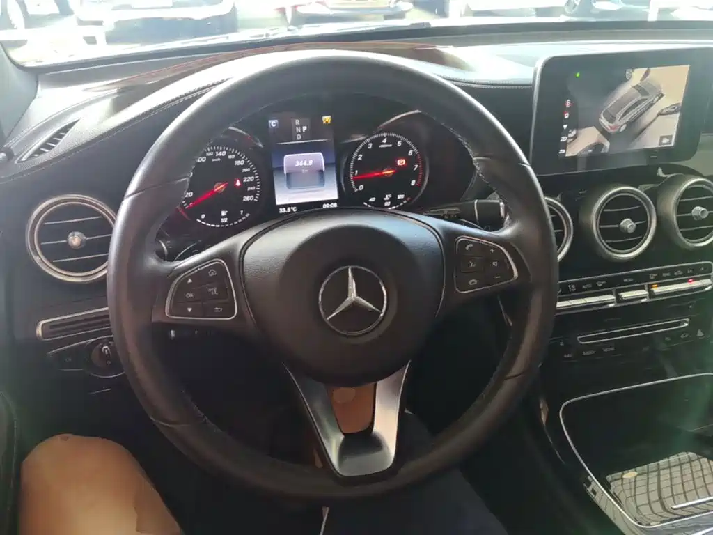 Mercedes-Benz GLC — миниатюра 11
