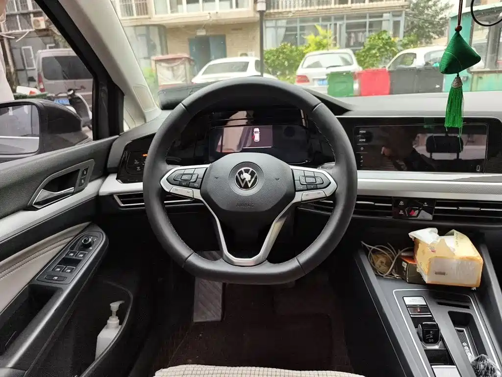 Volkswagen Golf — миниатюра 11