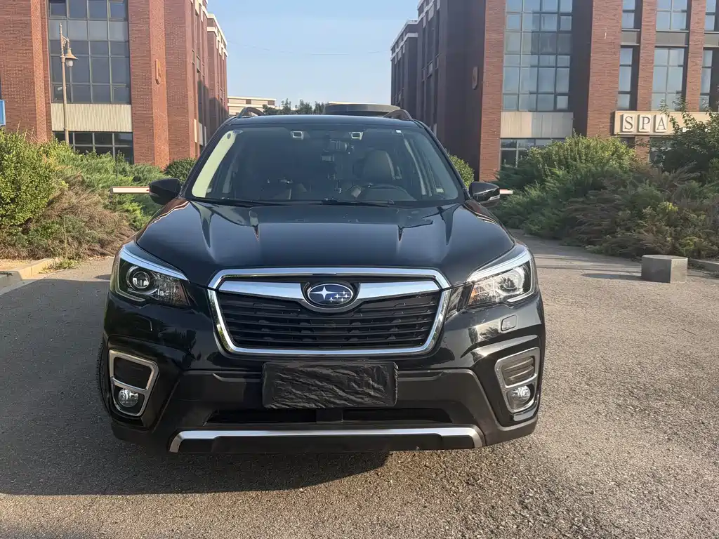 Subaru Forester 2021 2.0i Luxury EyeSight