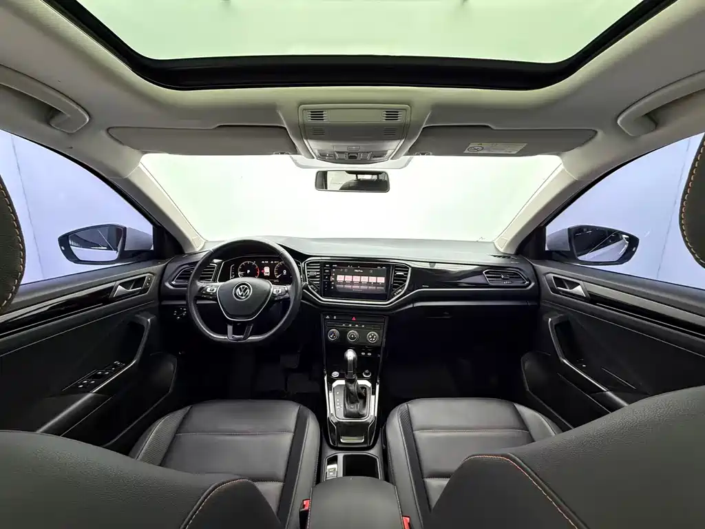 VOLKSWAGEN T ROC EXPLORING SONGS