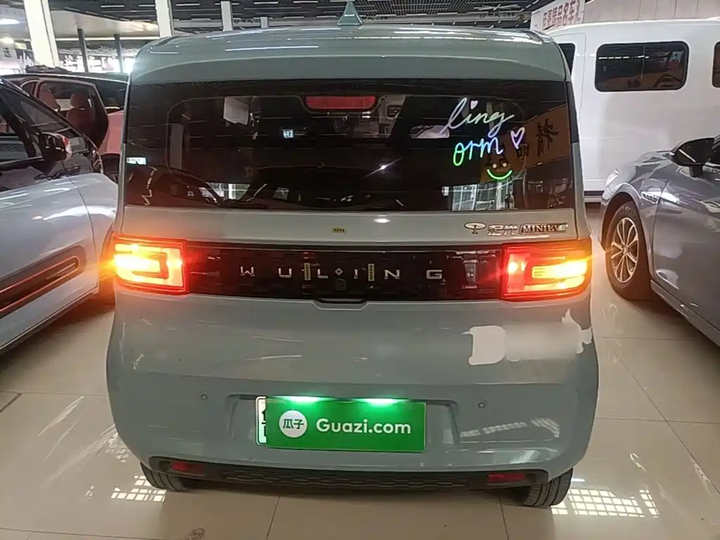 Wuling MINIEV — миниатюра 6