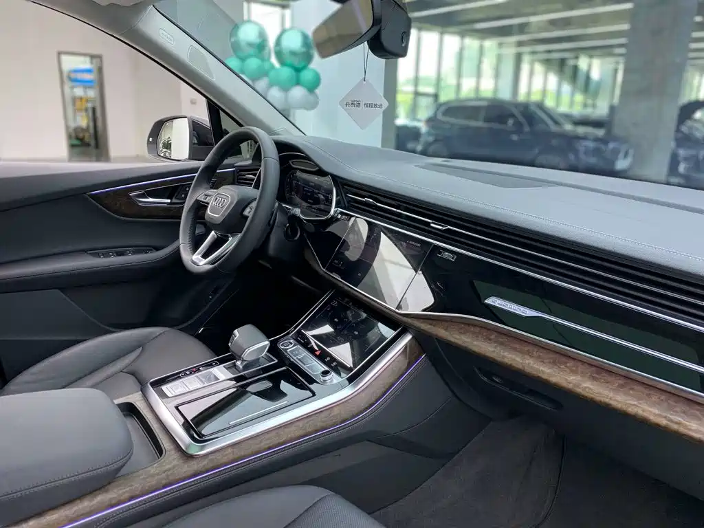 Audi Q7 — миниатюра 17