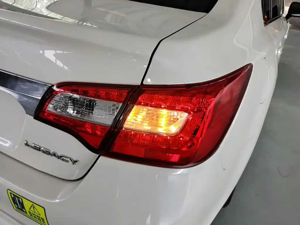 Subaru Legacy — миниатюра 8