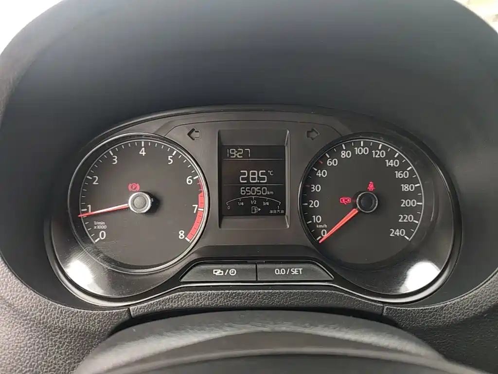 Volkswagen Polo — миниатюра 12
