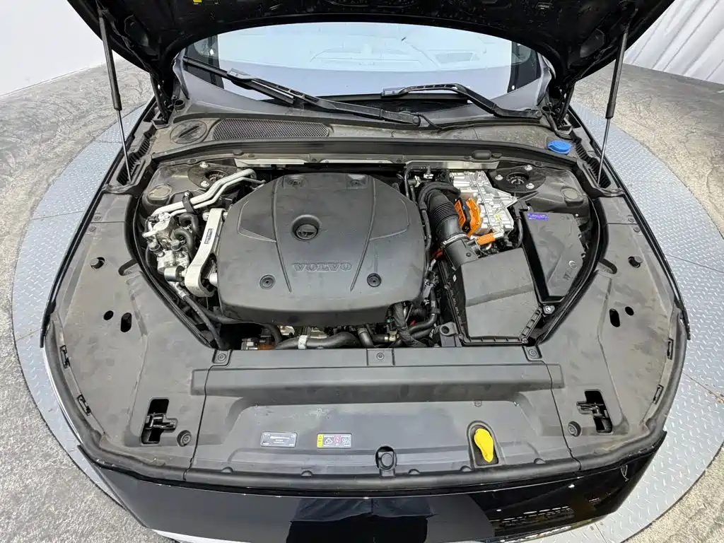 Volvo S90 PHEV — миниатюра 7