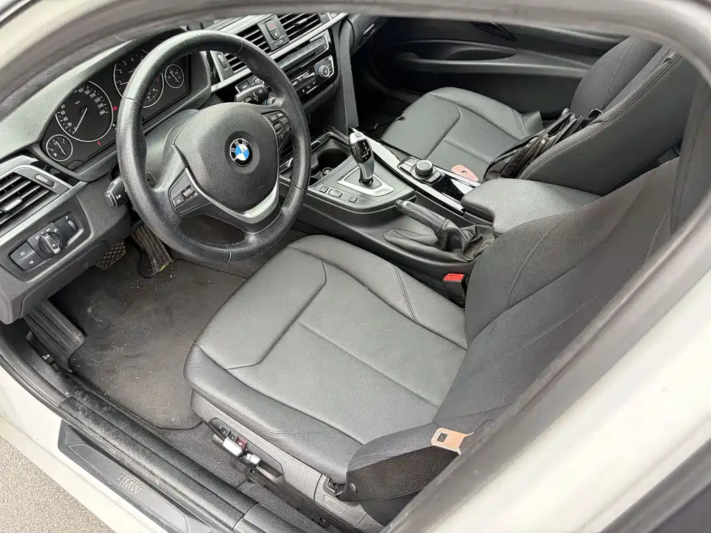 BMW 3 Series — миниатюра 5