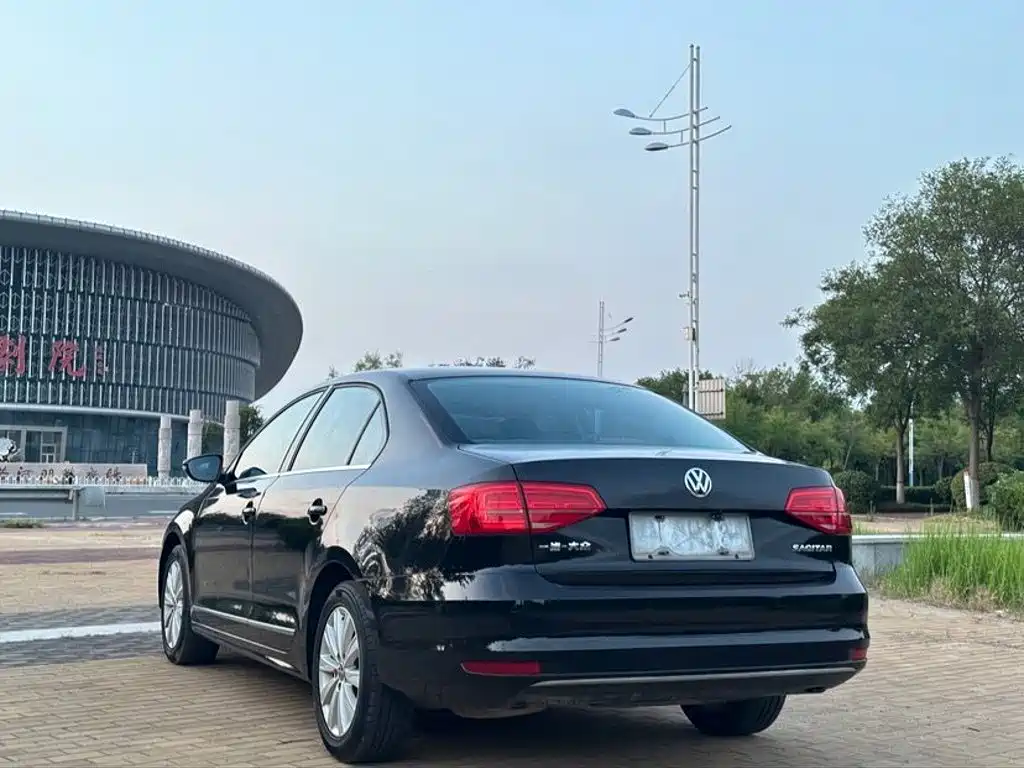 Volkswagen Sagitar — миниатюра 6