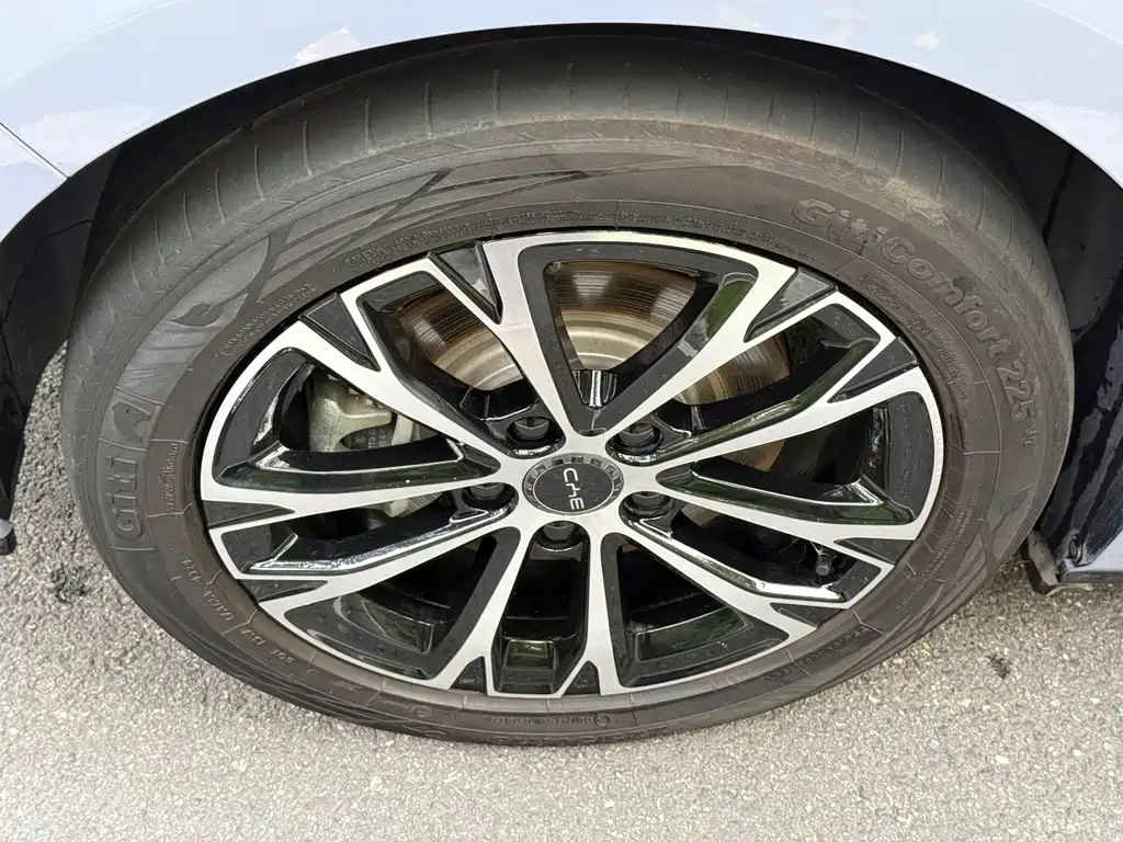BYD Seal — миниатюра 8