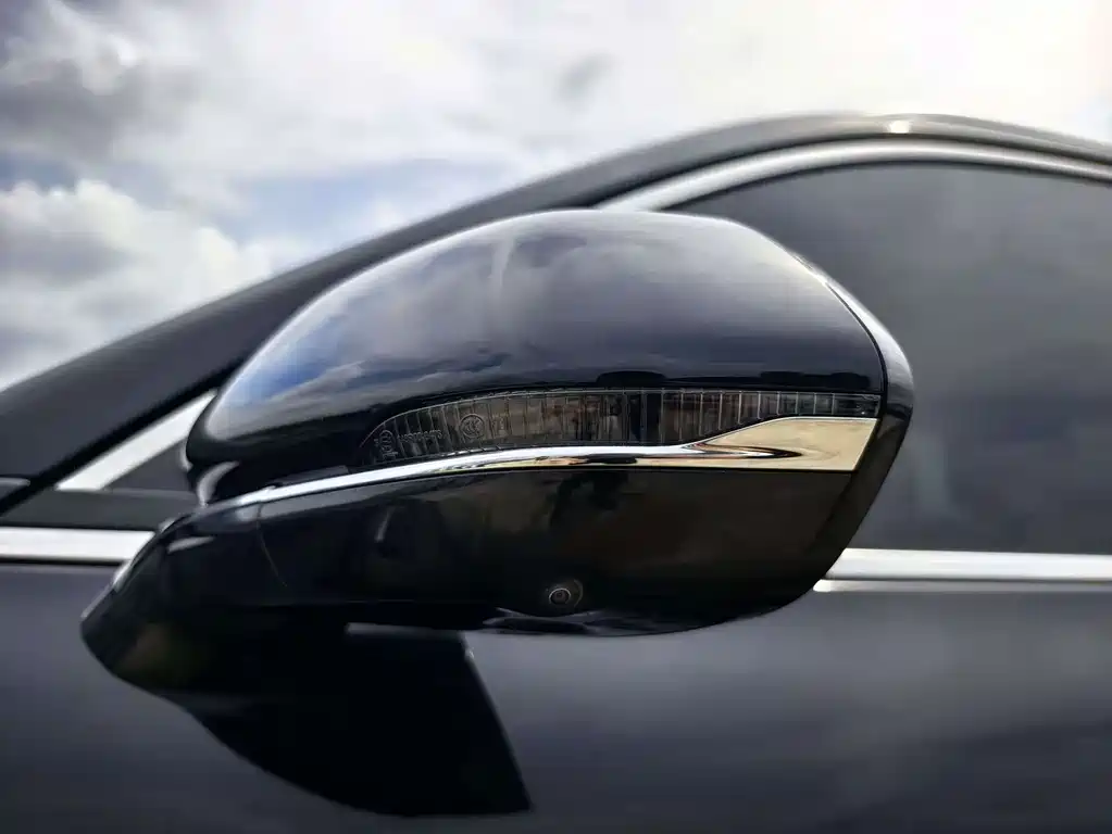 Hongqi Hongqi HS5 — миниатюра 4