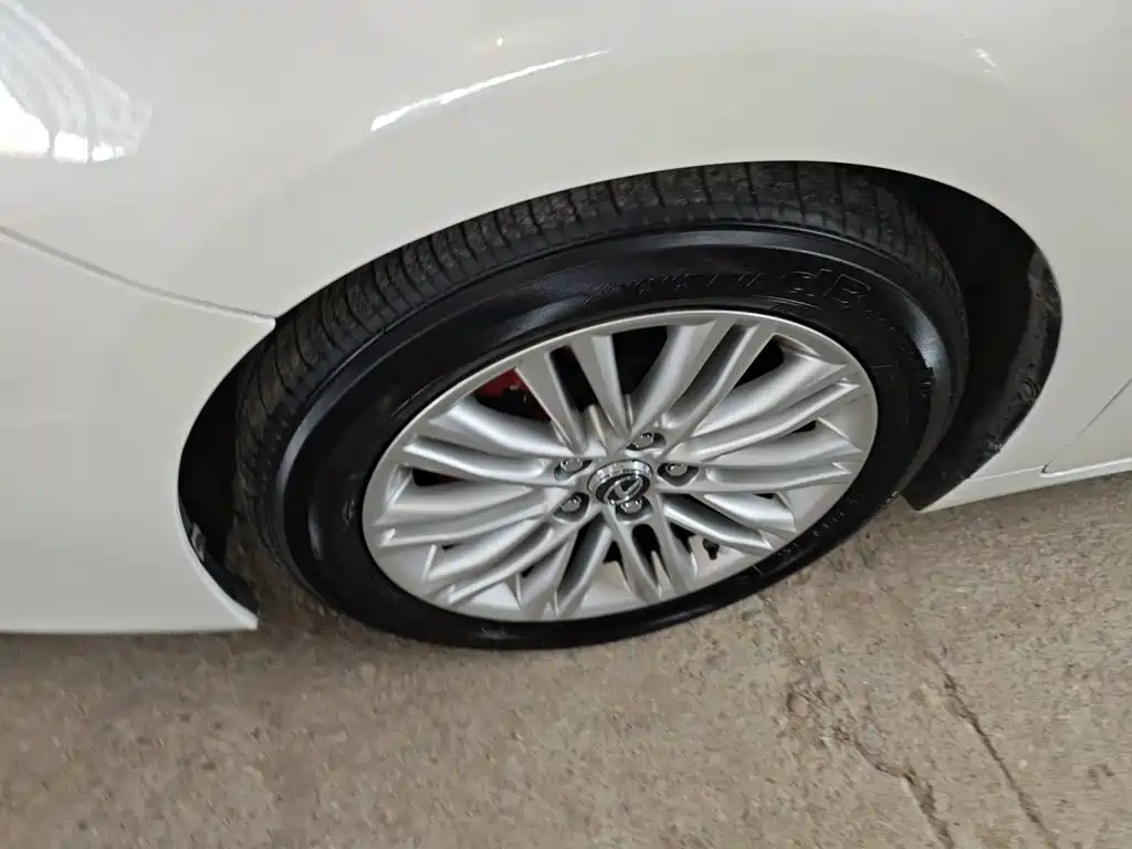 Lexus ES — миниатюра 23