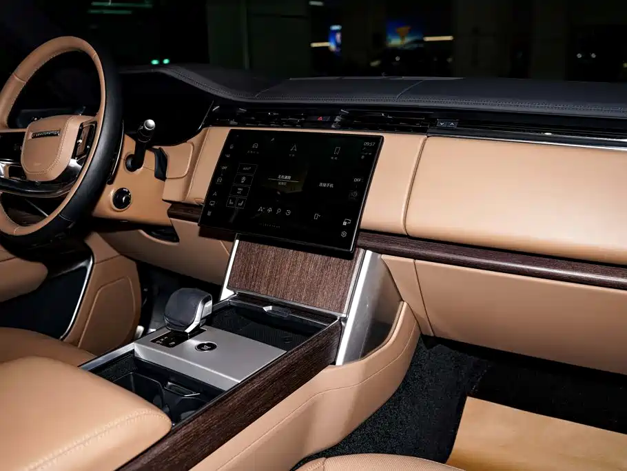 Land Rover Range Rover — миниатюра 27