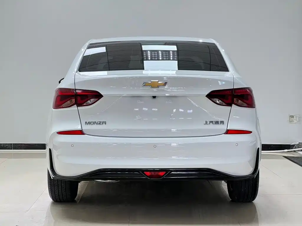 Chevrolet Monza — миниатюра 5