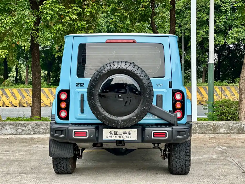 212 212 T01 — миниатюра 3