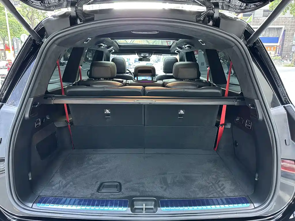 MERCEDES-BENZ GLS AMG